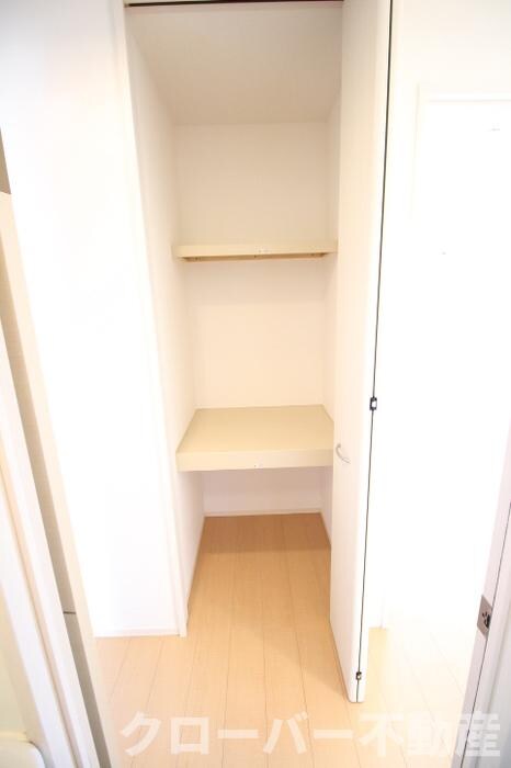 物件内観写真11　(収納)