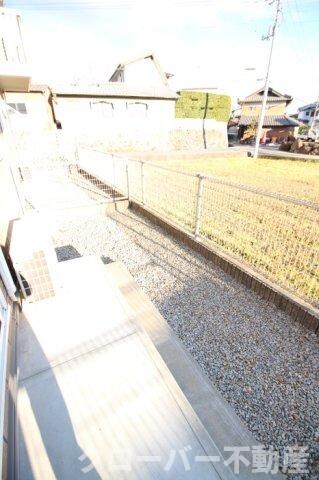 物件内観写真13　(庭（専用庭）)