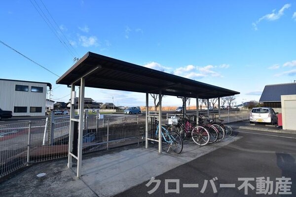建物設備(駐輪場)