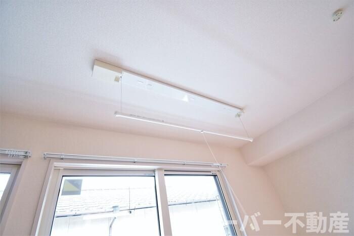 物件内観写真26　(室内物干し)