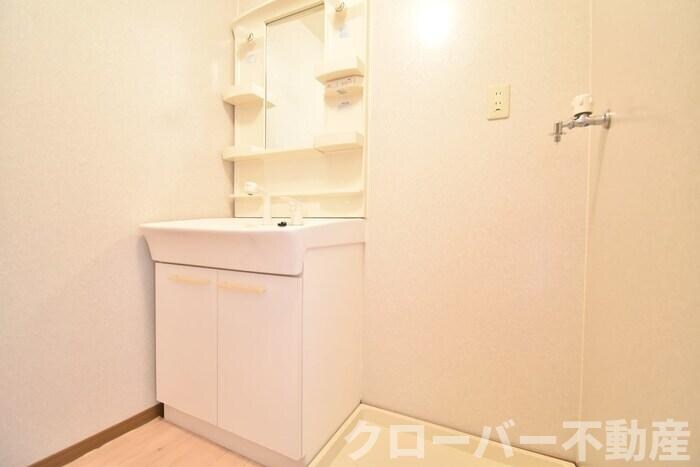 物件内観写真7　(洗髪洗面化粧台)