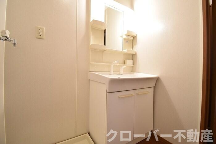 物件内観写真13　(洗髪洗面化粧台)
