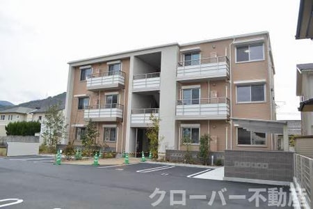 ベレオ福江外観写真