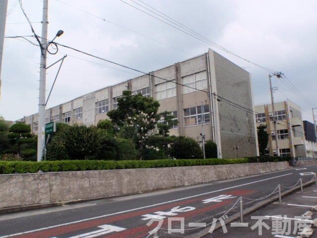 物件外観写真6　(善通寺市立竜川小学校まで1600m)