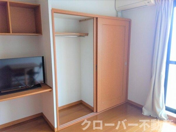 内装他