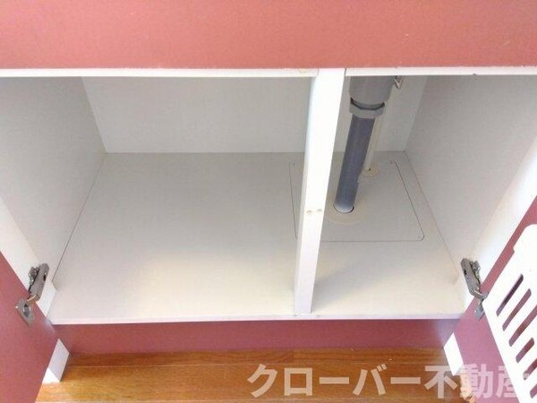内装他