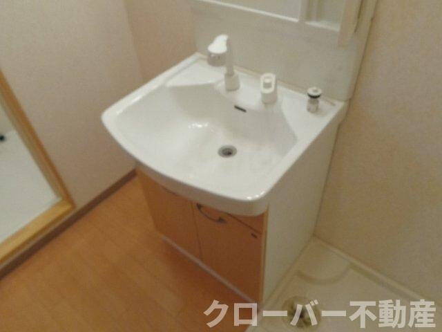 物件内観写真5　(洗髪洗面化粧台)