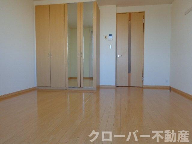 物件内観写真11　(洋室)