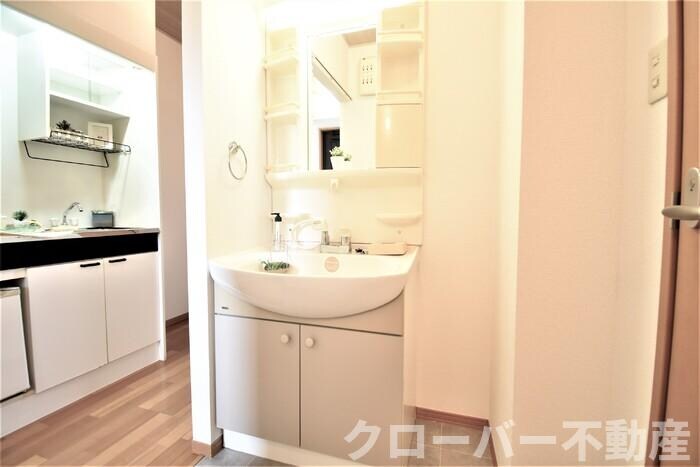 物件内観写真8　(洗面所)