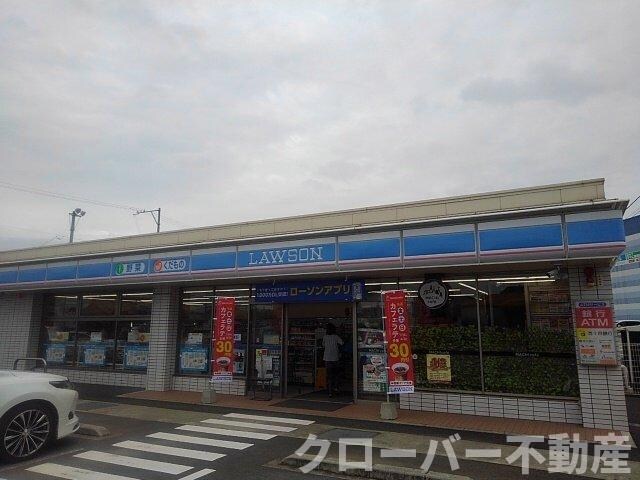 物件外観写真3　(ローソン三豊高瀬町店まで350m)