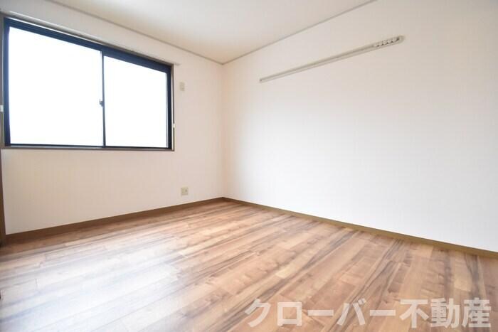 物件内観写真21　(洋室６帖)