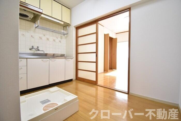 物件内観写真12　(キッチン３帖)