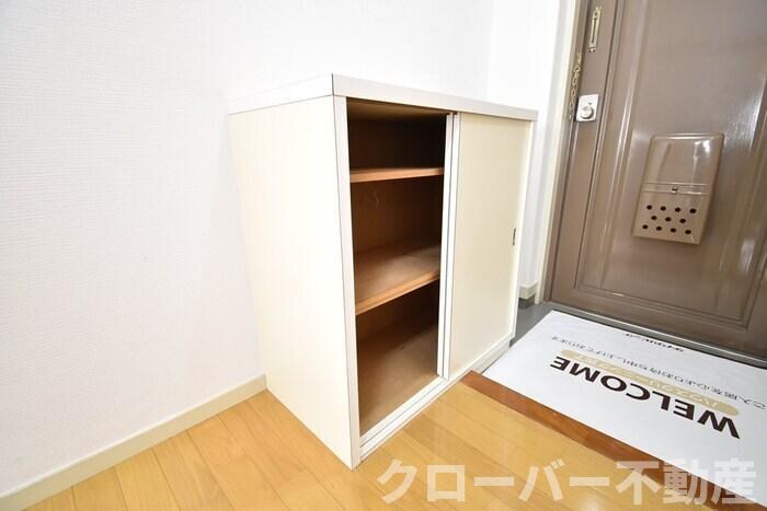 物件内観写真14　(シューズボックス（カウンタータイプ）)