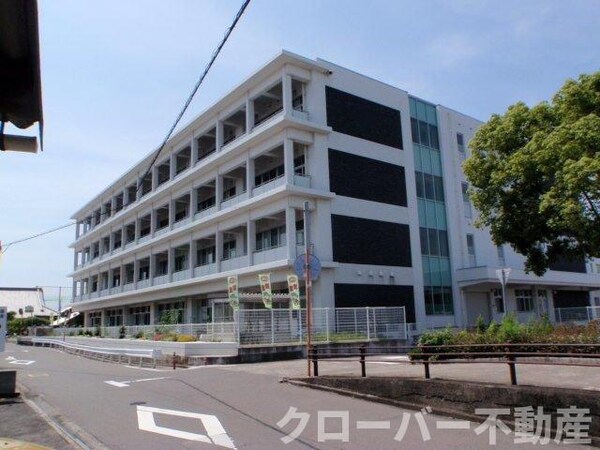 周辺環境(丸亀市立城北小学校まで800m)