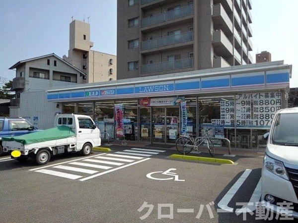 周辺環境(ローソン丸亀浜町店まで700m)