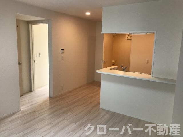 物件内観写真9　(リビング)