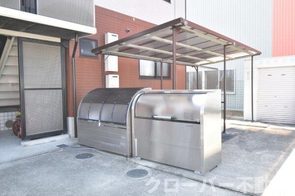 建物設備(ゴミ庫)