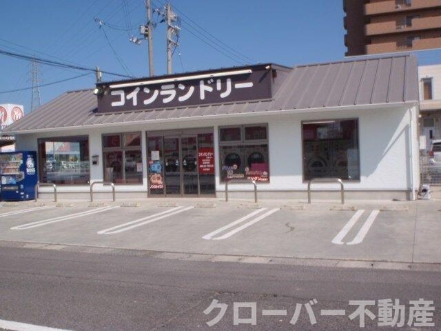 物件外観写真6　(フラワー善通寺店まで1200m)