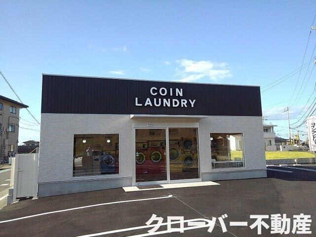 物件外観写真7　(ホワイトピア丸亀飯野店まで700m)