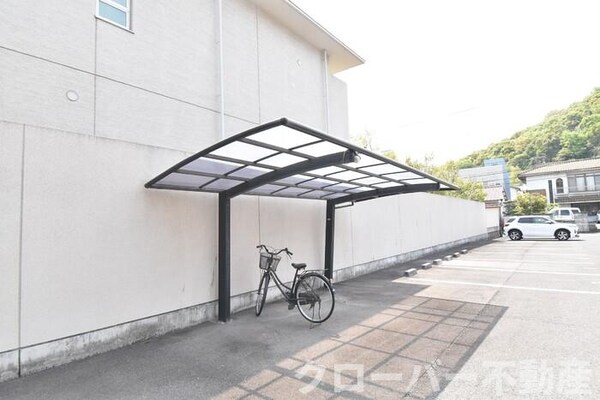 建物設備(駐輪場)