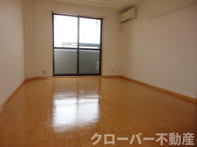 物件内観写真2　(洋室)