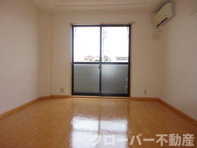 物件内観写真8　(洋室)