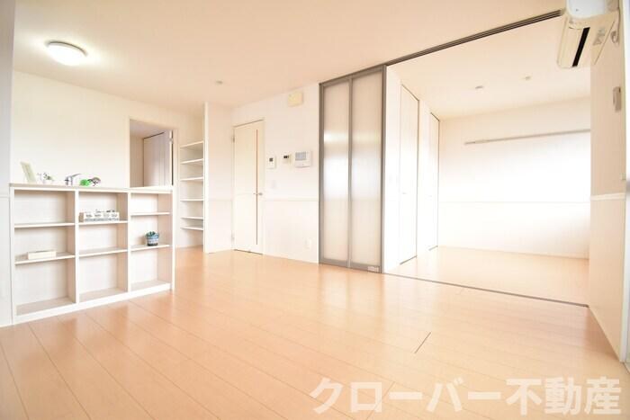 物件内観写真3　(ＬＤＫ１２．１帖～洋室４．５帖)