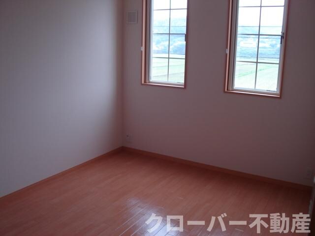 物件内観写真8　(洋室)
