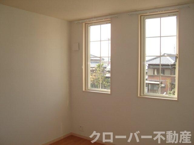 物件内観写真9　(洋室)