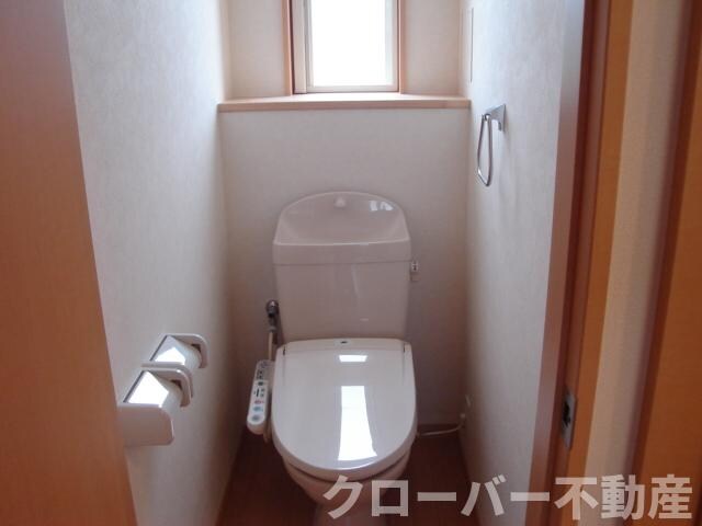 物件内観写真12　(シャワー付トイレ)