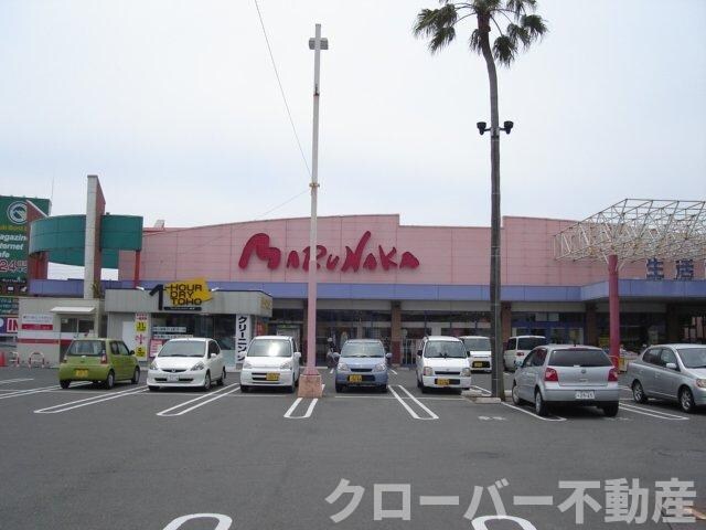 物件外観写真3　(マルナカ宇多津店まで793ｍ)