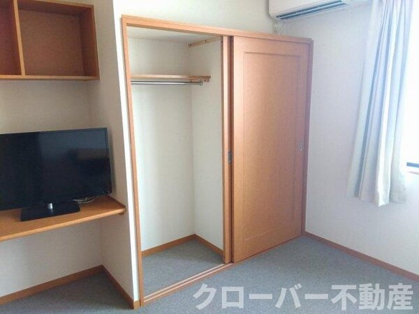 内装他