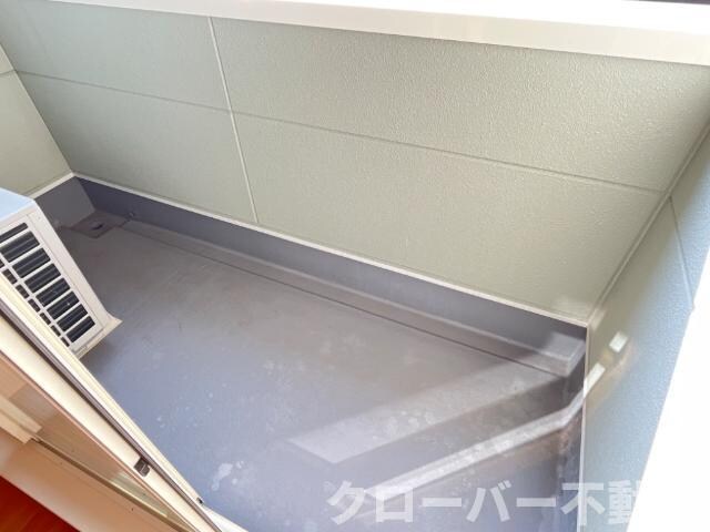物件内観写真28　(ベランダ)