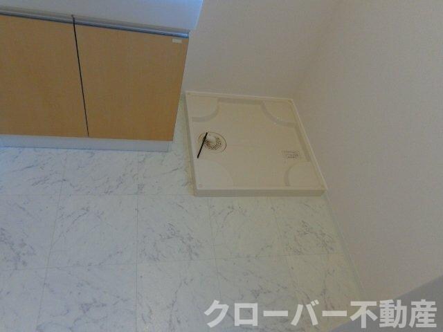 物件内観写真18　(洗濯機置場)