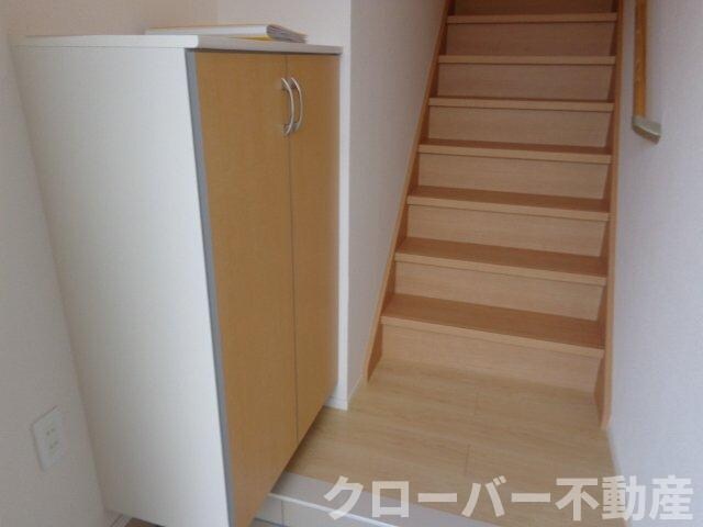 物件内観写真26　(玄関)