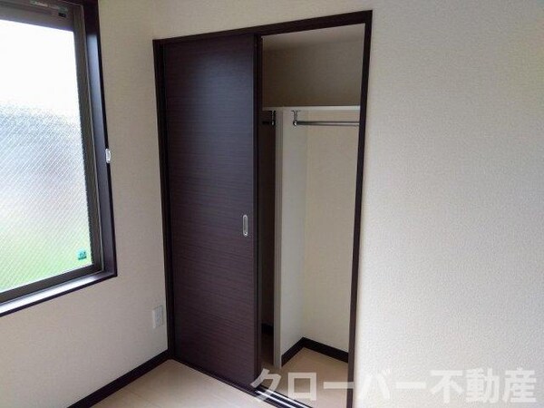内装他