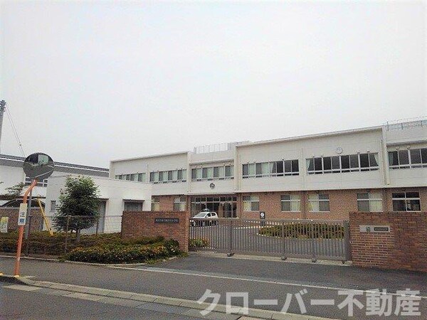 周辺環境(観音寺市立観音寺小学校まで850m)