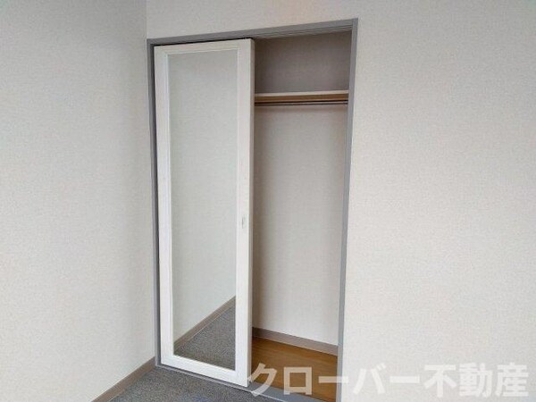 内装他