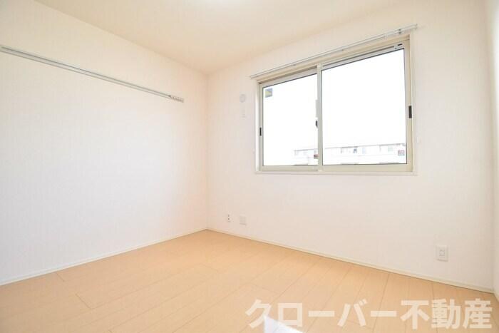 物件内観写真11　(洋室５．４帖)