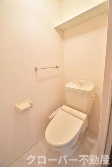 物件内観写真14　(温水洗浄暖房便座)