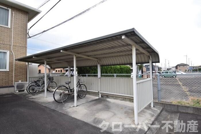 物件内観写真15　(駐輪場)