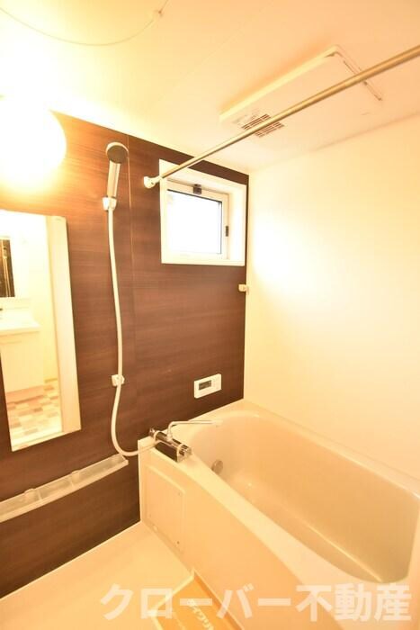物件内観写真5　(浴室)