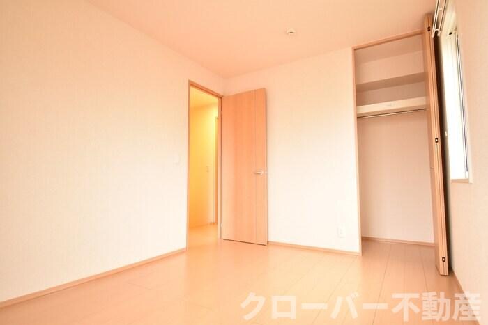 物件内観写真7　(洋室６．１帖)