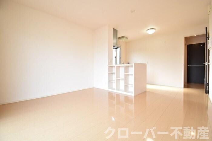 物件内観写真5　(ＬＤＫ１２．１帖)