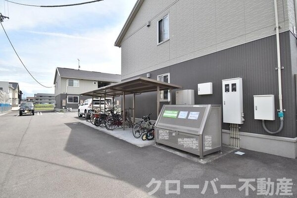 建物設備(ゴミストッカー)