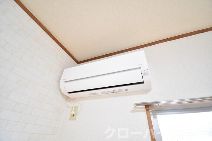 物件内観写真15　(エアコン（洋室）)