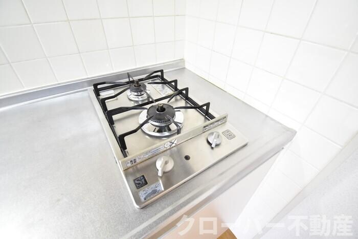 物件内観写真18　(システムキッチンガスコンロ)