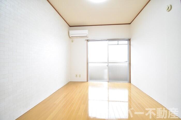 物件内観写真19　(洋室６帖)