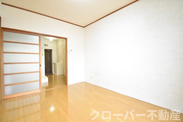 物件内観写真21　(洋室６帖)