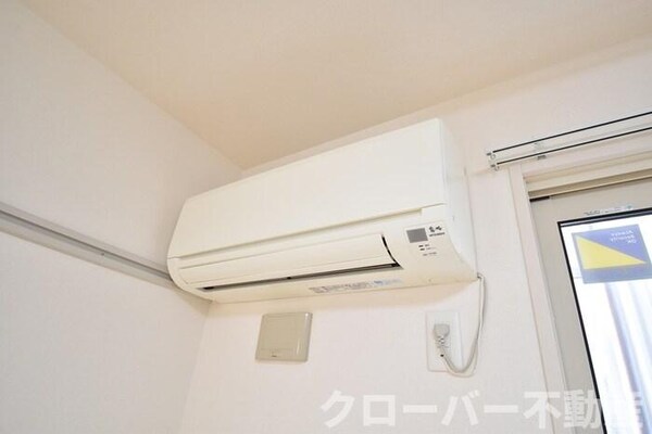 内装他(エアコン)